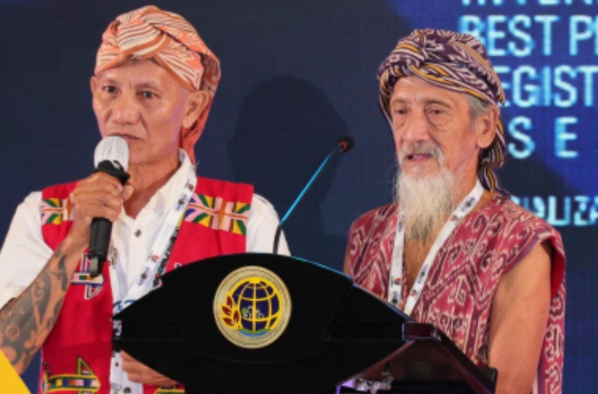 Terima Sertipikat Tanah Ulayat, Apai Janggut: Jaga dan Peliharalah Wilayah Adat