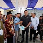 Tegaskan Kepastian Hukum Tanah Warga Negara, Menko AHY dan Wamen Ossy Serahkan Setipikat Tanah untuk Warga Lebak