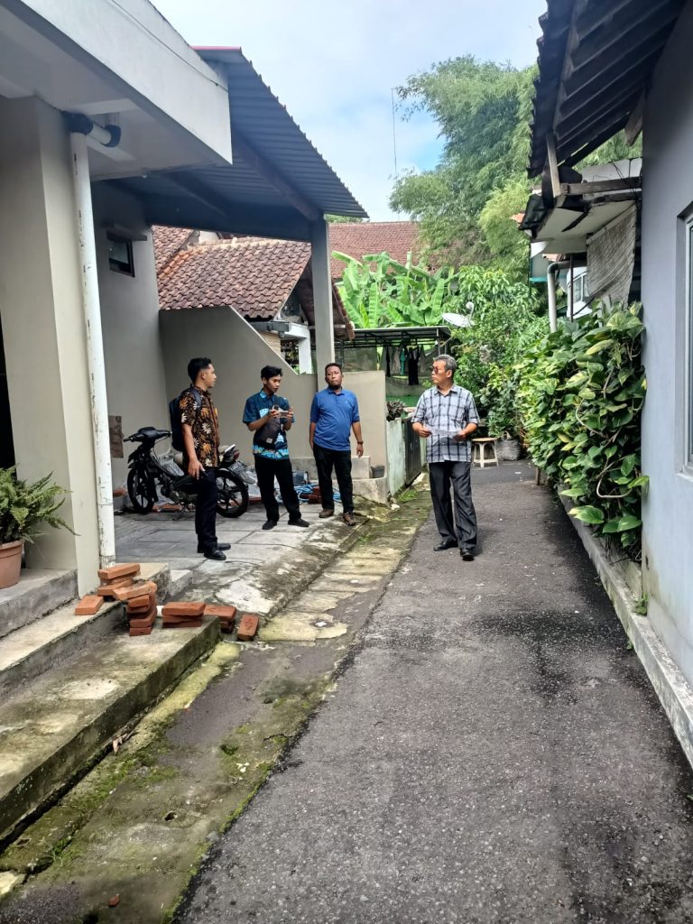 Cek Lapang oleh Panitia A di Dukuh, Kelurahan Magelang