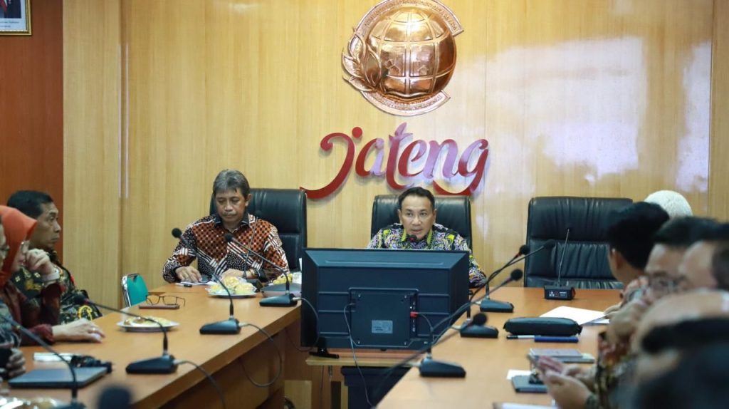 Kakanwil BPN Provinsi Jateng, Lampri Pimpin Monev Capaian Kinerja Bersama 35 Kepala Kantor se-Jawa Tengah